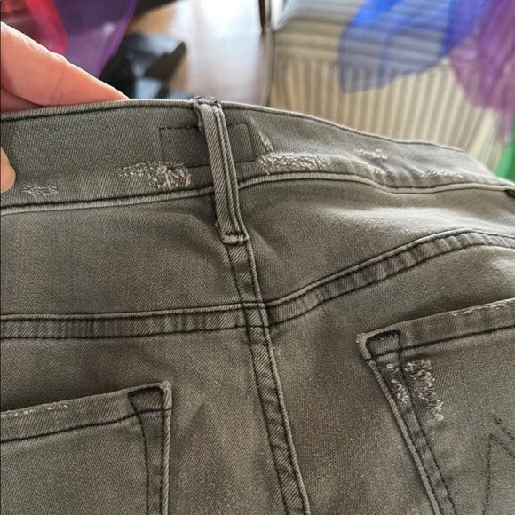 MOTHER Gray Distressed Flare size 29 Jeans Weekender Fray Last Chance Saloon - Picture 8 of 9